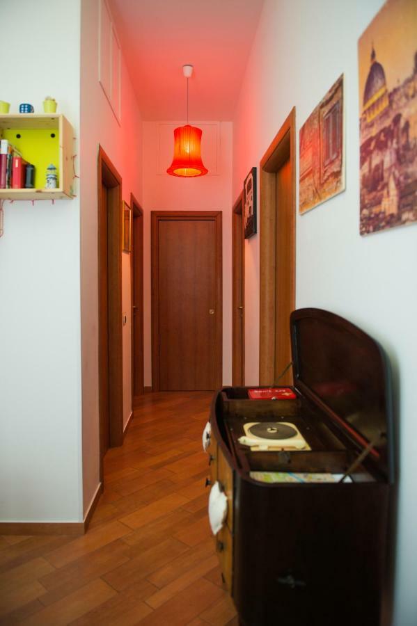 Guest Art Roma Bed & Breakfast Bagian luar foto